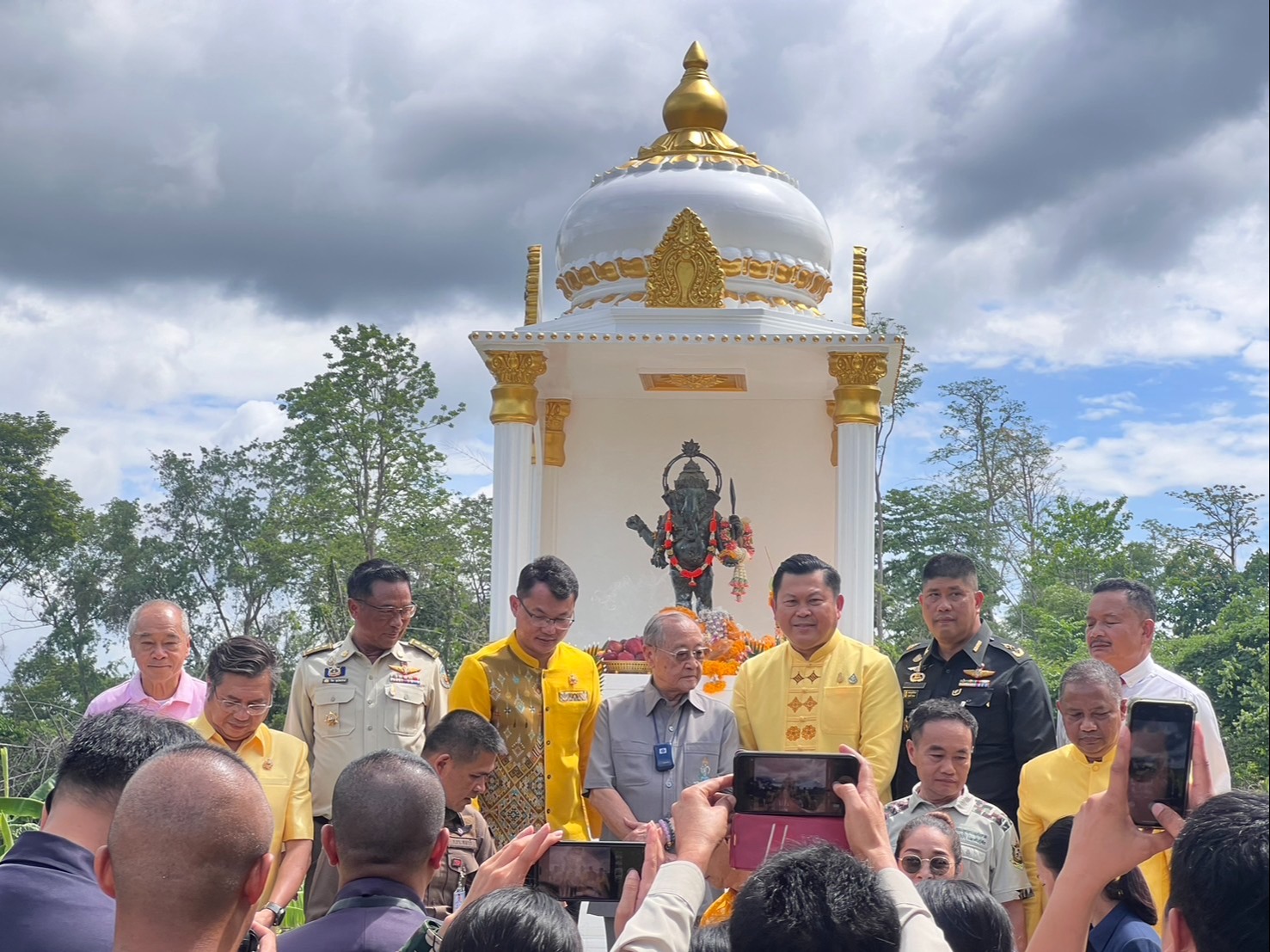 ตั้งศาลพระพิฆเนศ