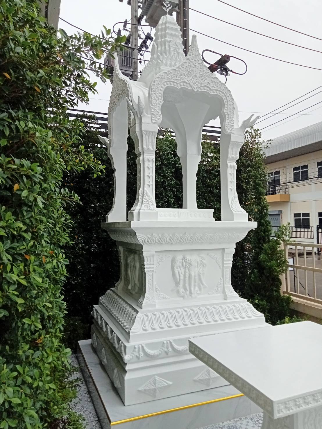 ศาลพระพรหม