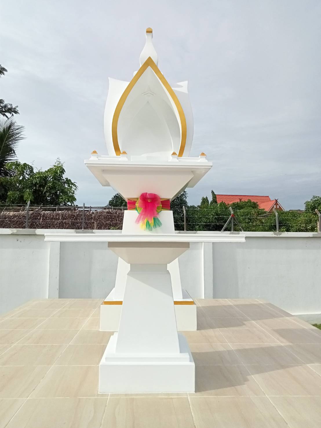 ศาลพระพรหมโมเดิร์น