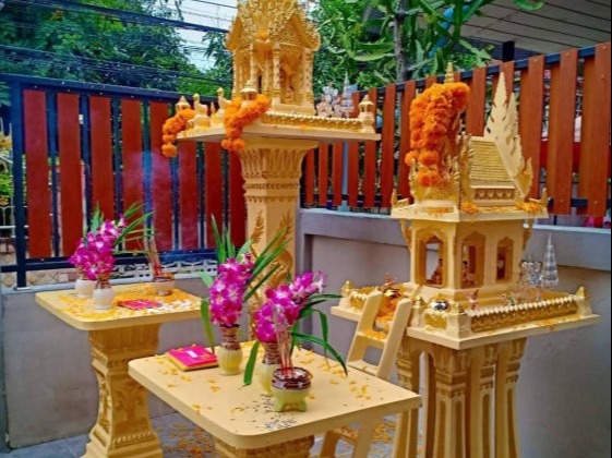ศาลพระภูมิทรงไทย+ศาลเจ้าที่ พร้อมโต๊ะไหว้ ดู " แบบ ขนาด สี และราคา"
